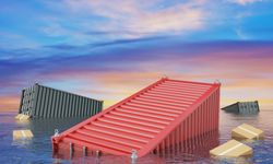 Investigating the Environmental Impact of Lost Shipping Containers