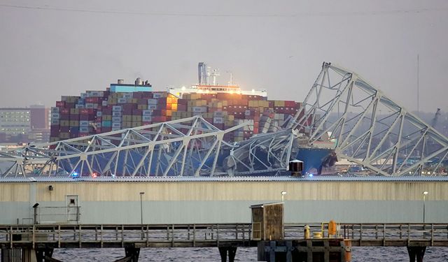 Maersk says time charter ship causes bridge collapse