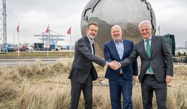 Rotterdam World Gateway leads green initiative with shore-based power