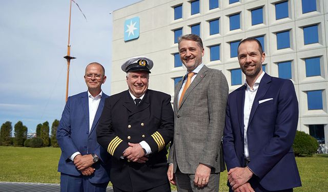 Maersk Brownsville Crew Receives International Maritime Organization's Special Recognition