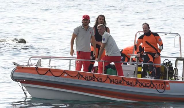 Five bodies found in wreck of yacht off Sicily