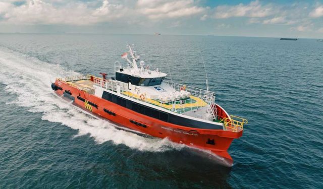 Strategic Marine Delivers Two 42m Fast Crew Boats to ADNOC