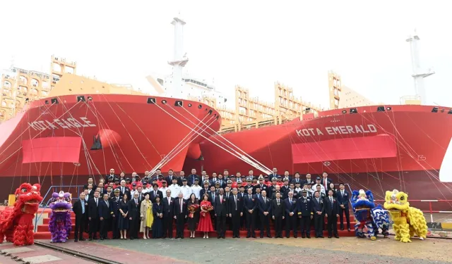 PIL Introduces Largest LNG-Fuelled Ships with New Red Hulls