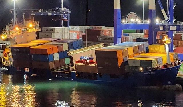 Container Ship AMNAH Sinks at Istanbul’s Ambarlı Port