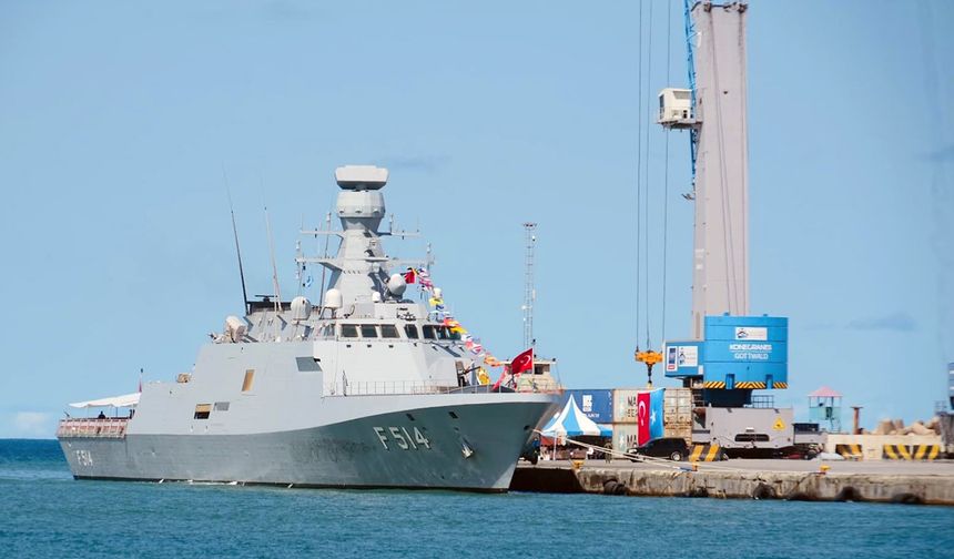 Turkish Navy vessel arrives in Mogadishu to enforce Somalia Defense Pac