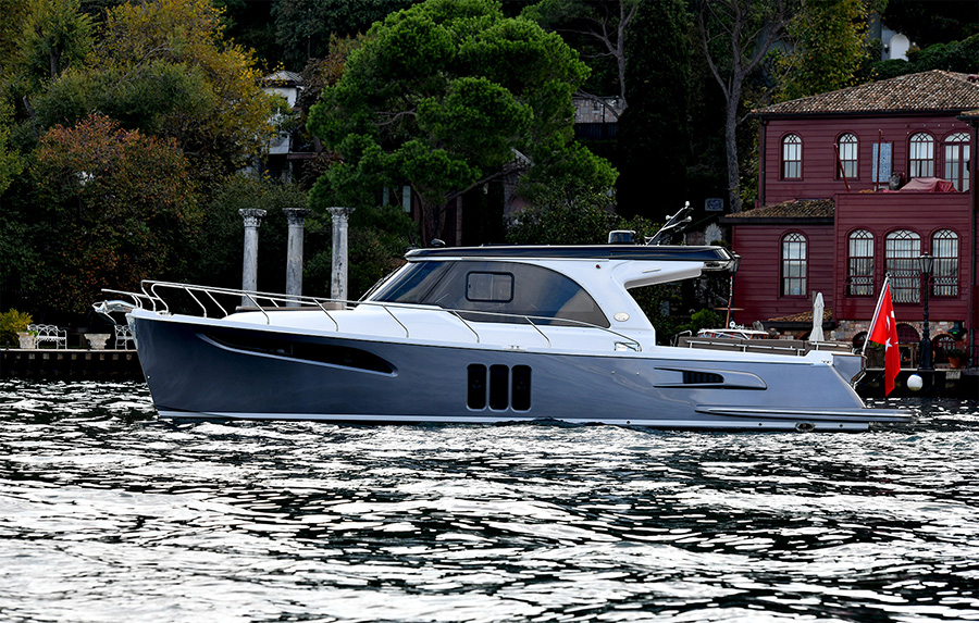 Falcon Yachts - F-42 Lobster